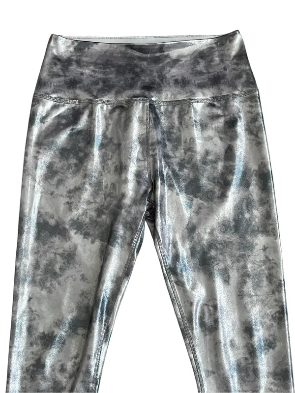 Beyond Yoga High Waist Tie Dye Midi Length Foil Gray Tie Dye Foil Size M - Image 4