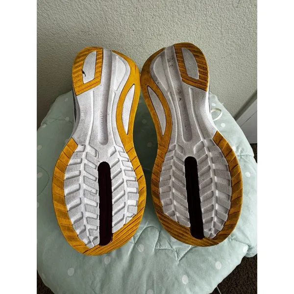 Saucony Endorphin Shift Women’s Running Shoes Beige/White/Yellow size 10.5 - Image 6