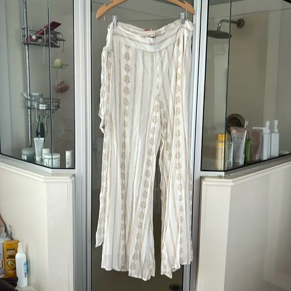 Farm Rio pants NWT - Image 3