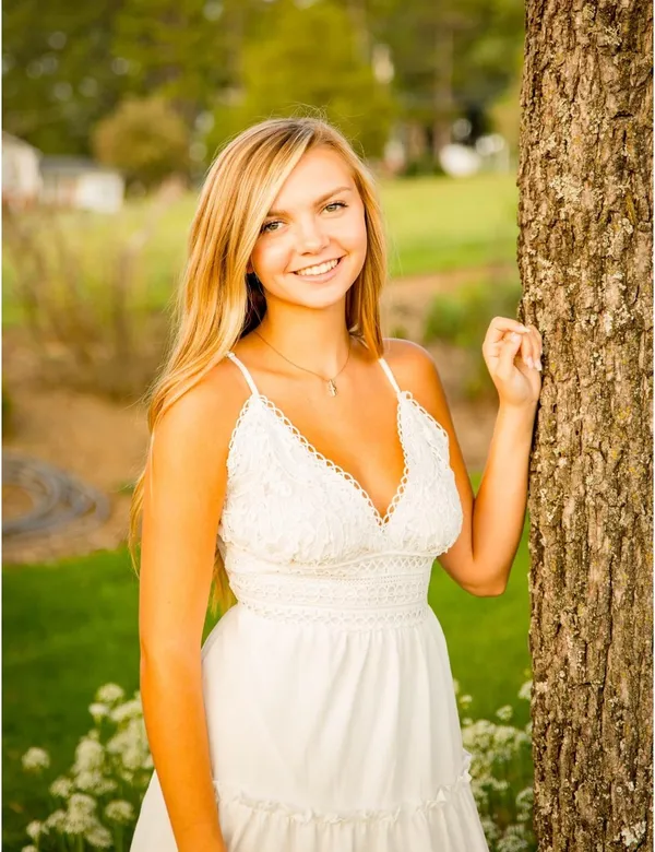 Amazon White Flowy Dress - Image 3