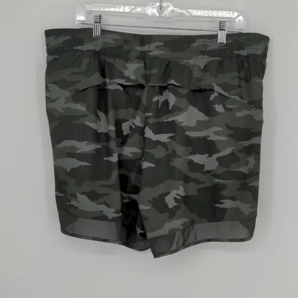 Athleta Printed Mesh Racer Run Shorts Women’s 1X Black Camo 4 Inch Lined - Image 8