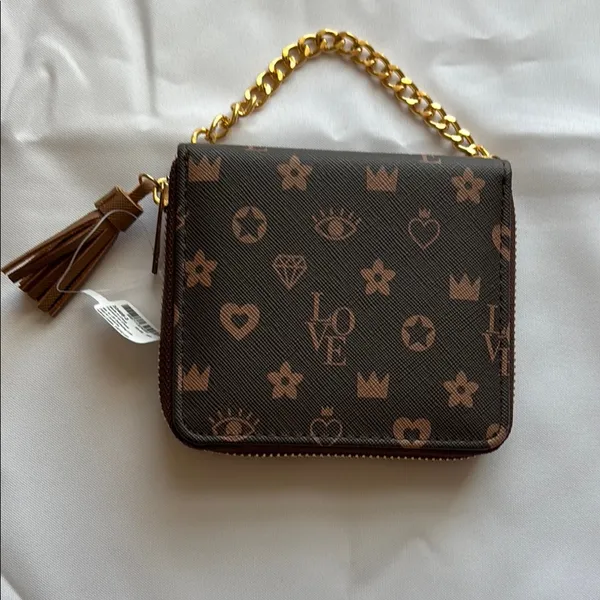 Claire’s Status Icons Zip Around Wallet - Image 2