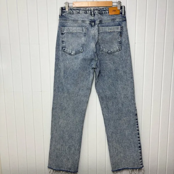 Zara Women's Light Blue Straight Leg‎ Jeans Size 10 - Image 3