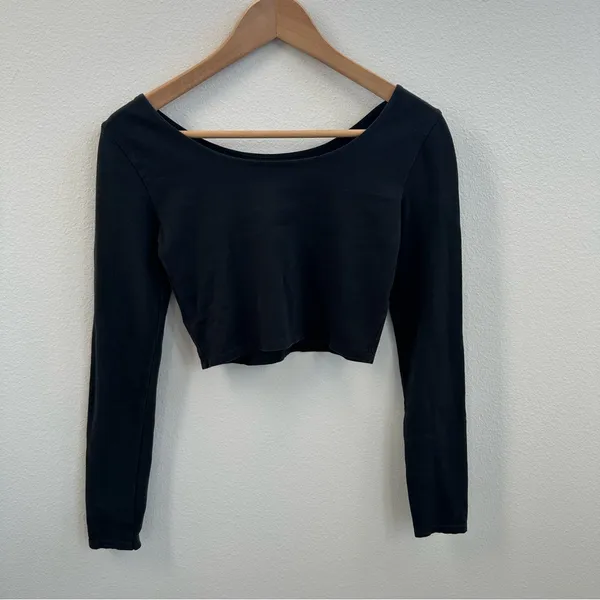 Brandy Melville Black long sleeve crop top - Image 2