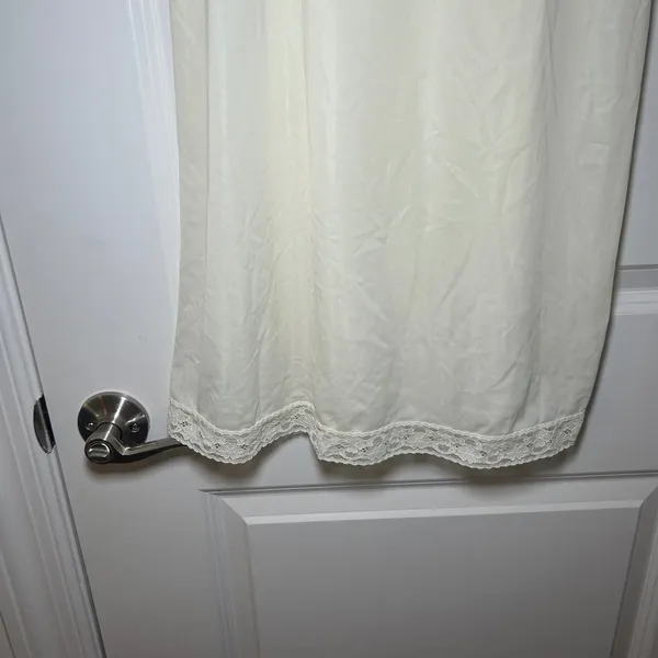 Vanity Fair Vintage Full Slip Lace Trim Ivory Cream Lingerie bridal coquette - Image 3