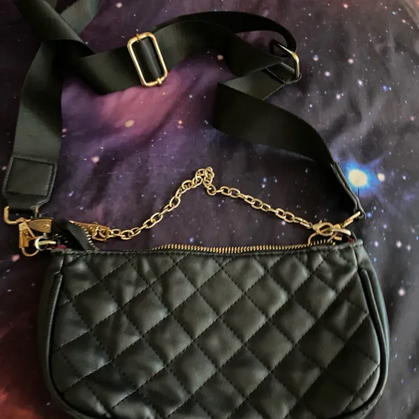 Boutique Black Leather Purse Handbag Quilted Hand & Crossbody Strap 9”W X 5”H - Image 4