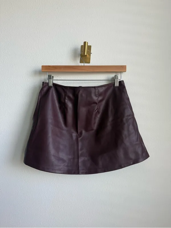 Wild Fable Burgundy Faux Leather Mini Skort Fall Size Small NWT - Image 7
