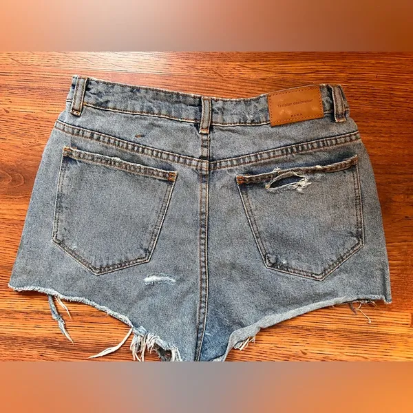Zara embroidered shorts - Image 8