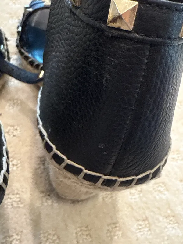 Marc Fisher Black Studded Leather Espadrille Wedge Sandals Size 9M - Image 5