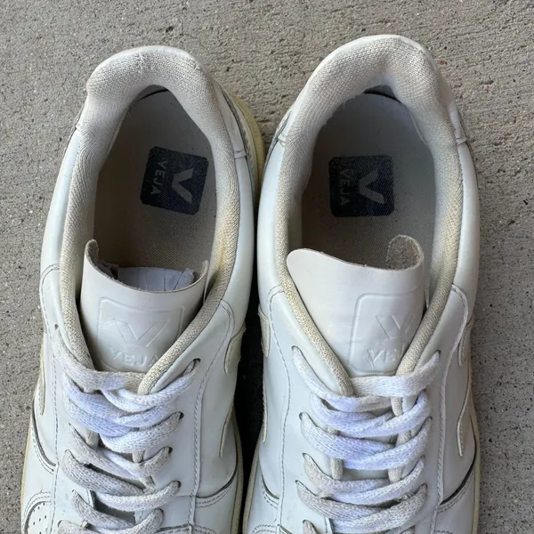VEJA V-10 Sneakers - Image 5
