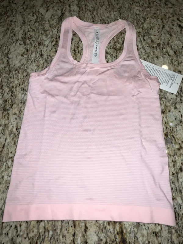 NWT Swiftly Tech Racerback Tank Top 2.0 Race Length - Strawberry Milkshake - Image 3