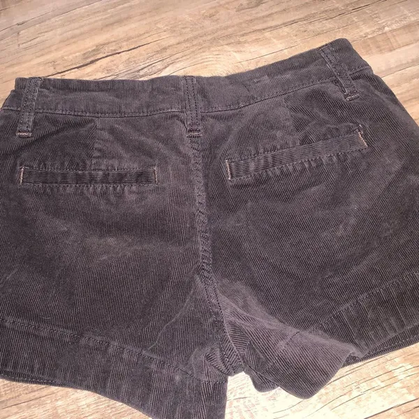 1994 Old navy vintage style mid rise shorts - Image 5