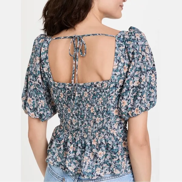 NWOT ASTR the Label Clairemont Top in Blue Peach Multi Floral - Image 6