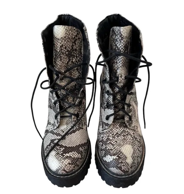 Madden Girl Platform Combat Boots Moto Snakeskin Animal Print Gray Black 10 - Image 2