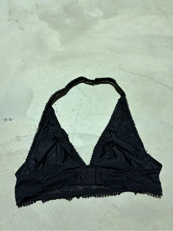 Victoria’s secret Black Lace halter Bralette bra large - Image 4