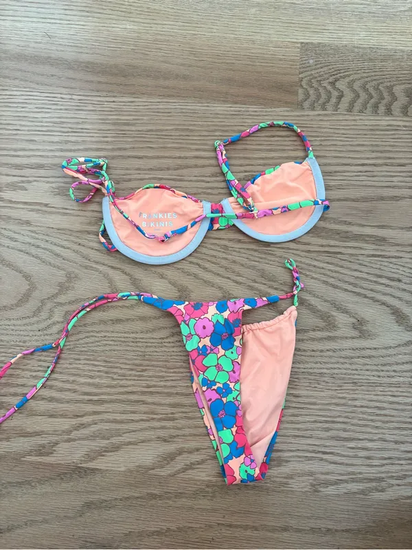 Frankie’s Bikinis set - Image 3