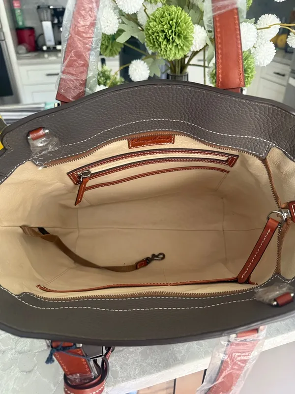Dooney & Bourke north/south shopper - Image 6
