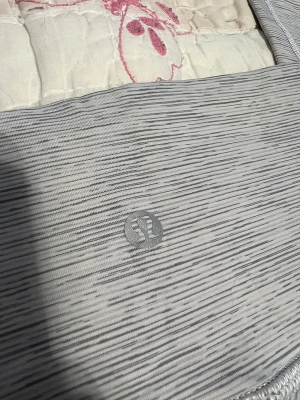 Lululemon Wunder Under leggings - Image 3