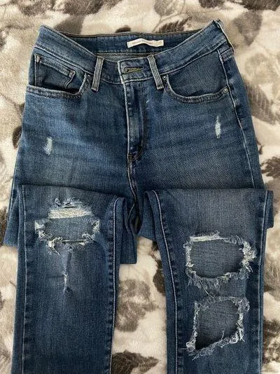 Levi's Distressed Jeans - Image 2
