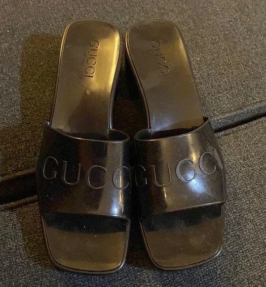 Gucci Rubber Logo Sandal Slipper size 38 - Image 2