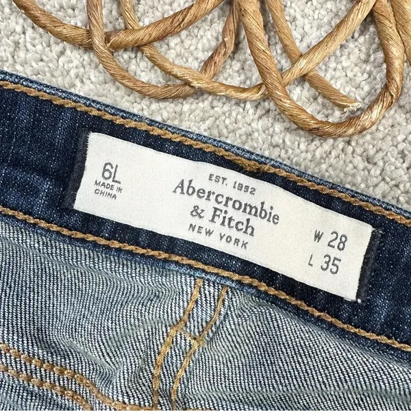 Abercrombie & Fitch The A&F Skinny Jeans Mid-Rise Distressed Raw Hem Size 28x35 - Image 9