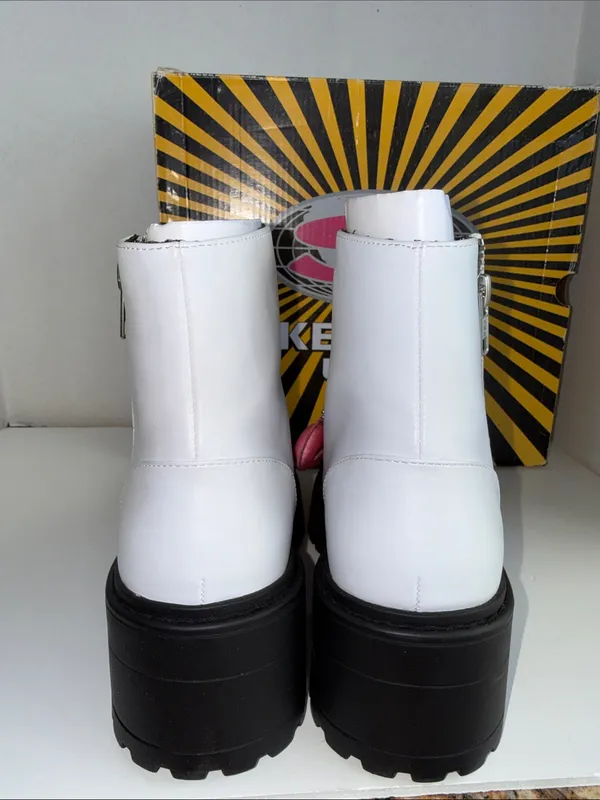 Skechers White Lace-Up Platform Lug Boots with Black Sole - Image 4