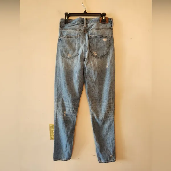 American eagle Distressed mom jeans size 00 long - Image 2