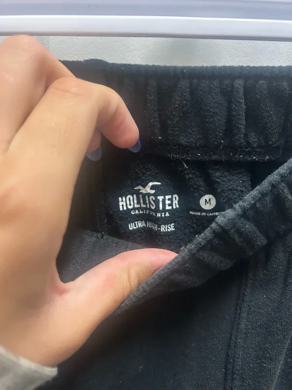 Hollister Sweatpants Black - Image 2