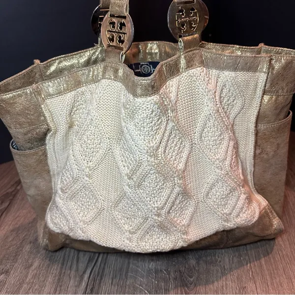 TORY BURCH Tote Bag Cable Knit METALLIC GOLD TRIM Wool Silk Lining Horse READ! - Image 7