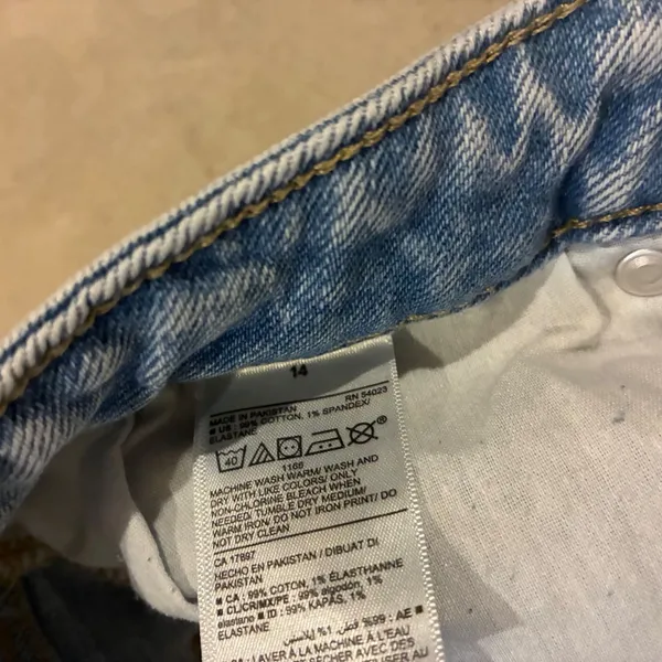 Old Navy Womens O.G. Straight High Rise‎ Light Wash Distressed Jeans Size 14 - Image 6