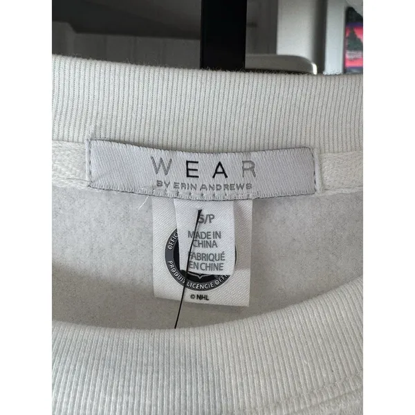 WEAR by Erin Andrews Sweatshirt Small White Yellow Pullover NHL Buffalo Sabres - Image 3