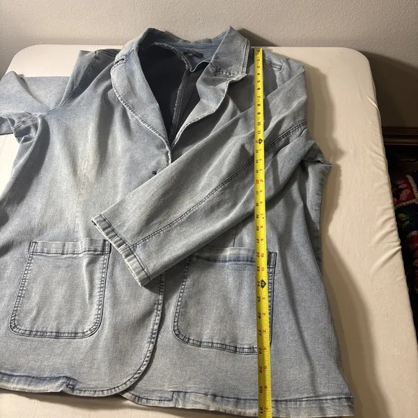 DG2 by Diane Gilman Women's Y2K Denim Light Blue Blazer Jacket Size 2X - Image 11