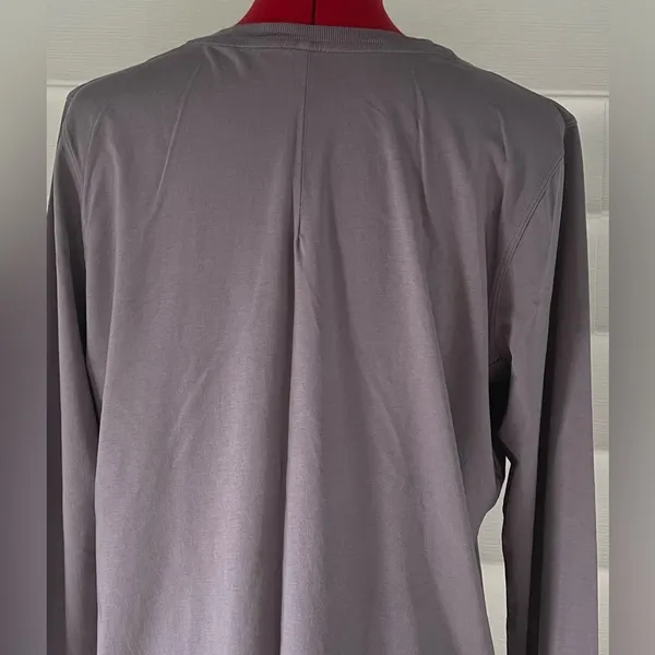 lululemon athletica Gray Long Sleeve Top Sz 12 - Image 6