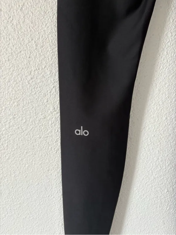 Alo yoga High-Waist Airlift Legging in black sz XXsmall - Image 9