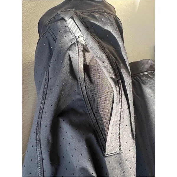 Lululemon Final Lap Jacket Black Perforated Mesh Lightweight Athletic Coat - Image 8