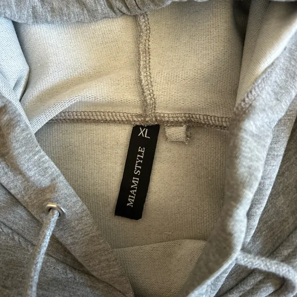 Miami Style Cropped gray hoodie - Image 2
