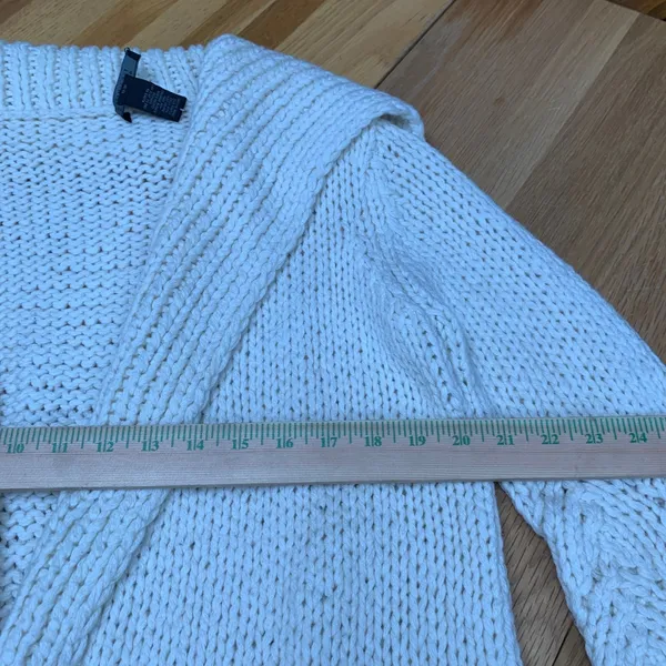 The Limited Handknit Wool Blend Chunky Cardigan Sweater Cream Pointelle‎ S/M - Image 4
