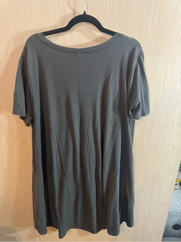 Zenana Outfitters Charcoal V-Neck Swing Dress Size 3X - Image 4