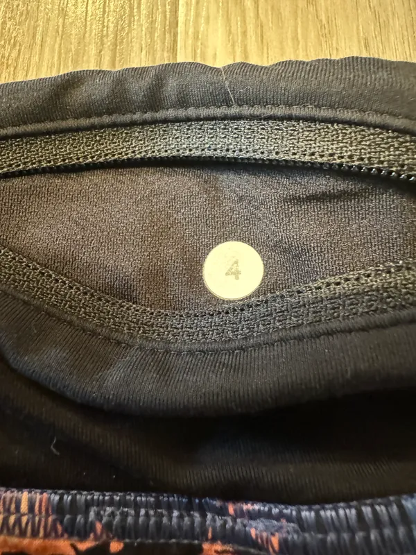 Lululemon Hotty Hot Short 2.5” - Image 3