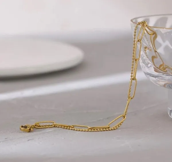 18K Gold layered paperclip bracelet - Image 6