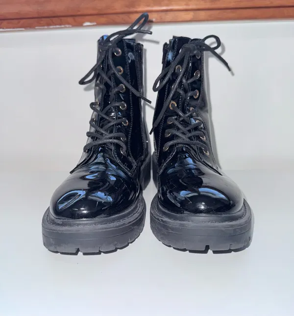 Maurices Harley Combat Boots Faux Patent Leather Lace-up Moto - Image 3