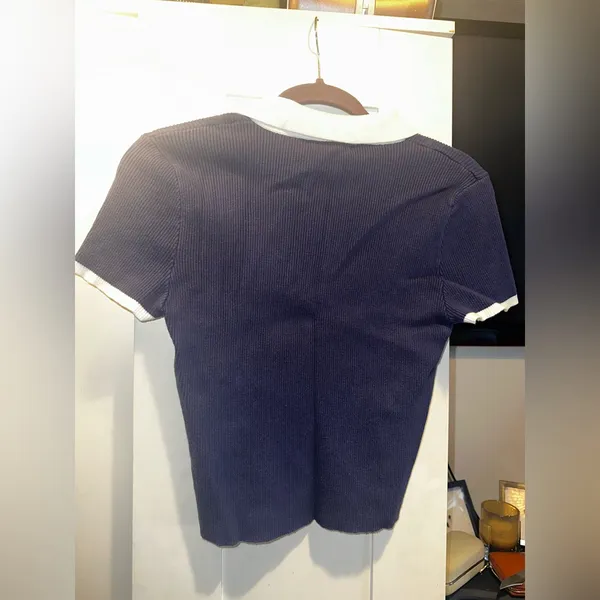 Forever 21 Collared Tee - Image 4
