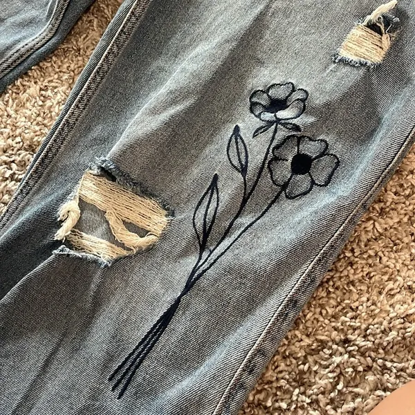 NWOT Hollister ultra high-rise dad jeans - Image 2