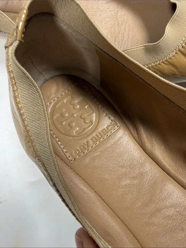 Tory Burch Caroline Metal Logo Medallion Flats S-612 Sz 9 - Image 6