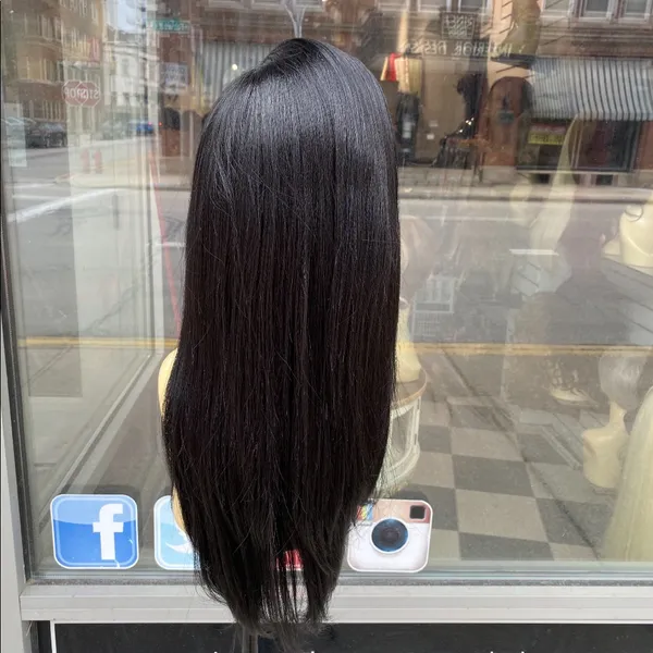 Black sidePart Lacefront wig - Image 4