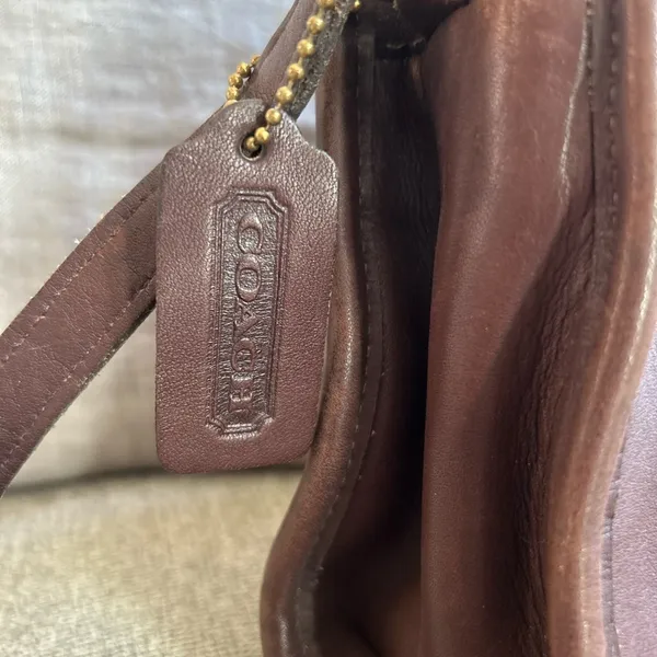 Coach Vintage Sutton 9814 Leather - Image 2