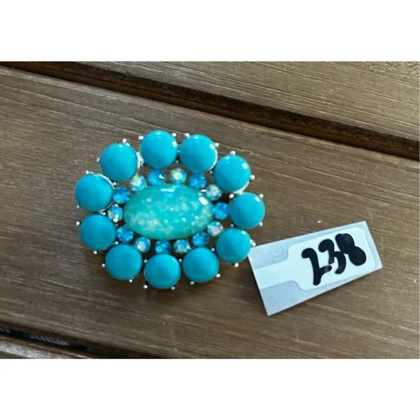 Faux turquoise/opal brooch aqua blue and silver back - Image 6