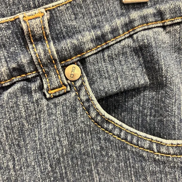 GLO Womens Junior Size 5 Medium Wash Flare Leg Denim Jeans‎ Y2K Embroidered Blue - Image 4