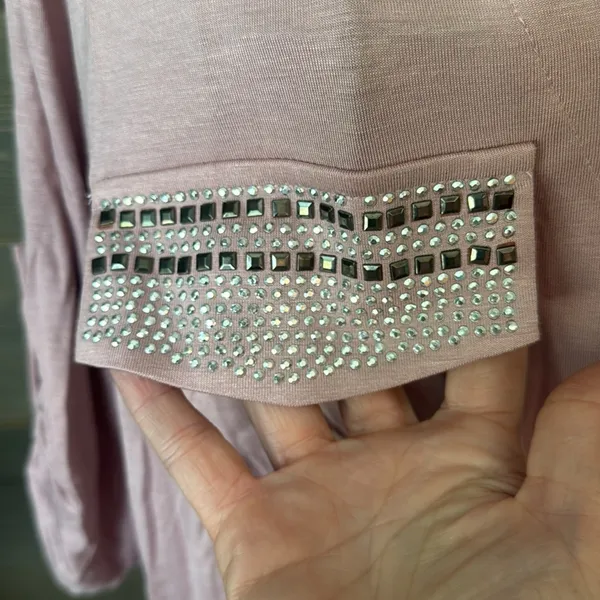 Faith & joy Los Angeles, three-quarter rhinestone and beaded blouse - Image 3