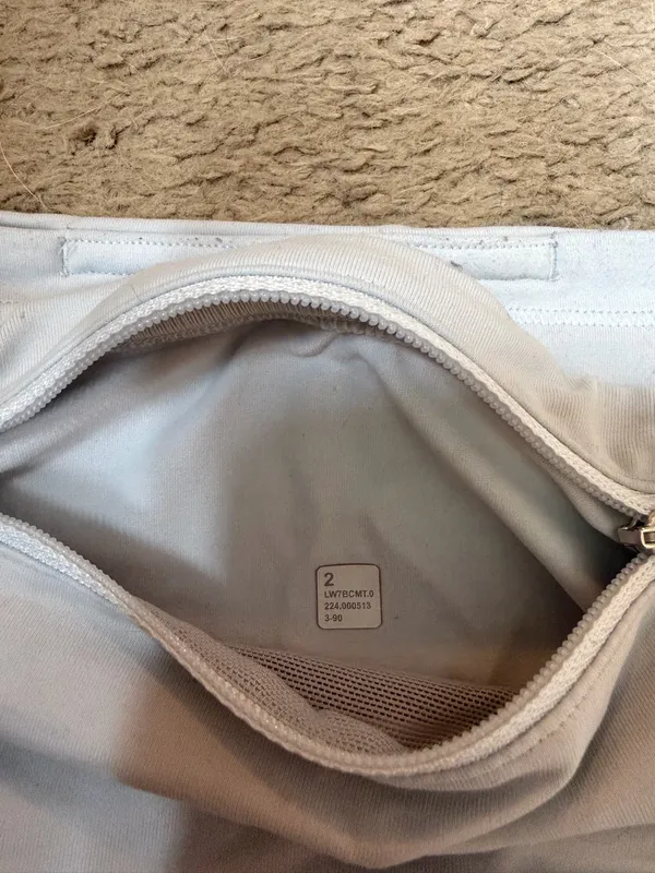 Lululemon High-Rise White Speed Up Shorts 4" 2 - Image 4
